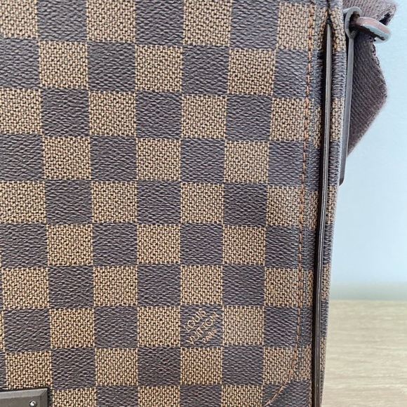 Louis Vuitton District Messenger Bag PM Brown Canvas Damier - Picture 11 of 14